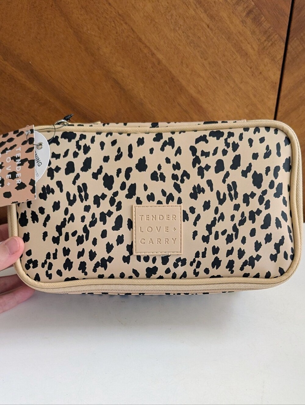 NWT Tender Love + Carry Leopard Print 2-Layer Toiletry Makeup Cosmetics Bag RARE